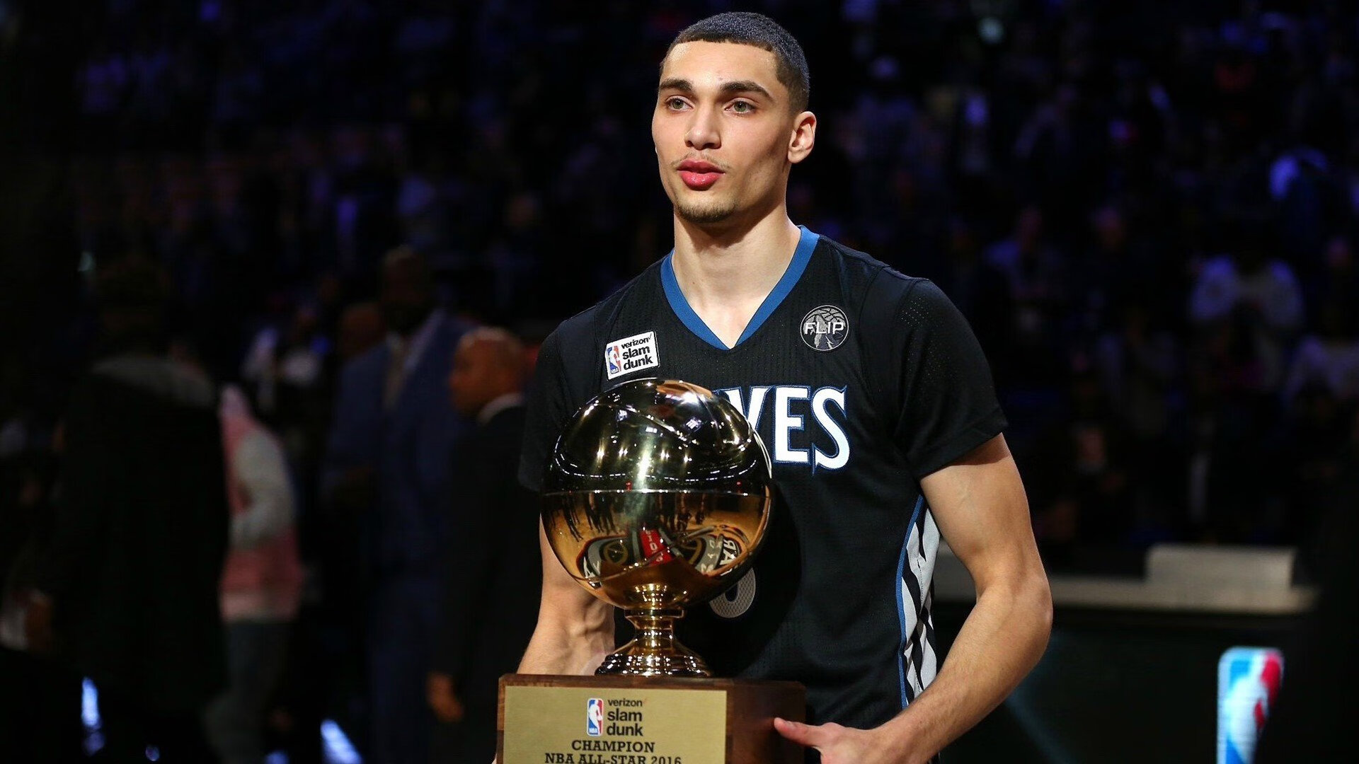 恩比德再度砍下三十加十七展现 MVP 风采,恩比德视频集锦